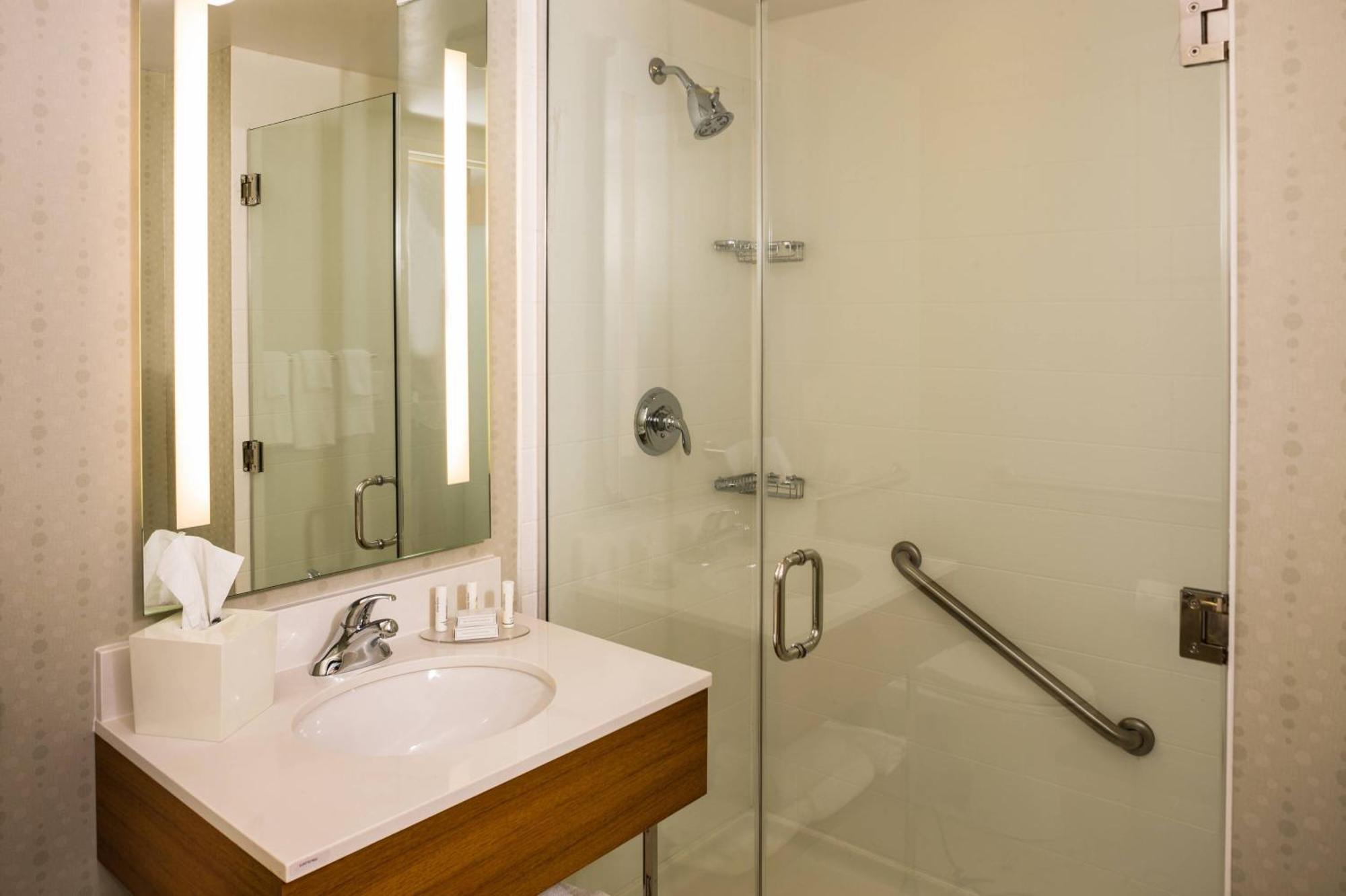 Springhill Suites By Marriott New York Laguardia Airport Εξωτερικό φωτογραφία